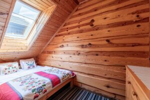 lóżko małżeńskie