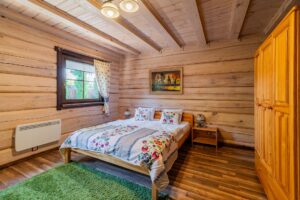 lóżko małżeńskie